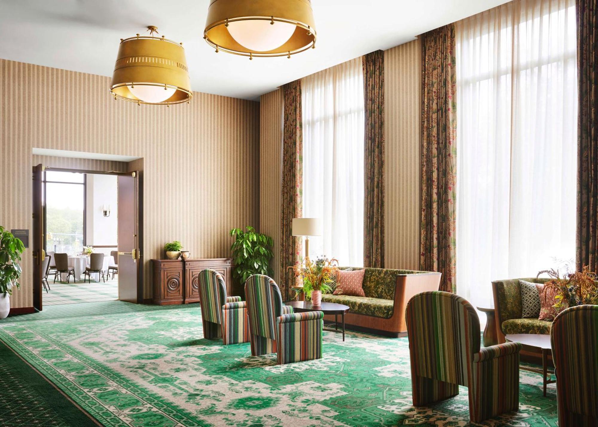 Отель Graduate By Hilton Ист-Лансинг Экстерьер фото